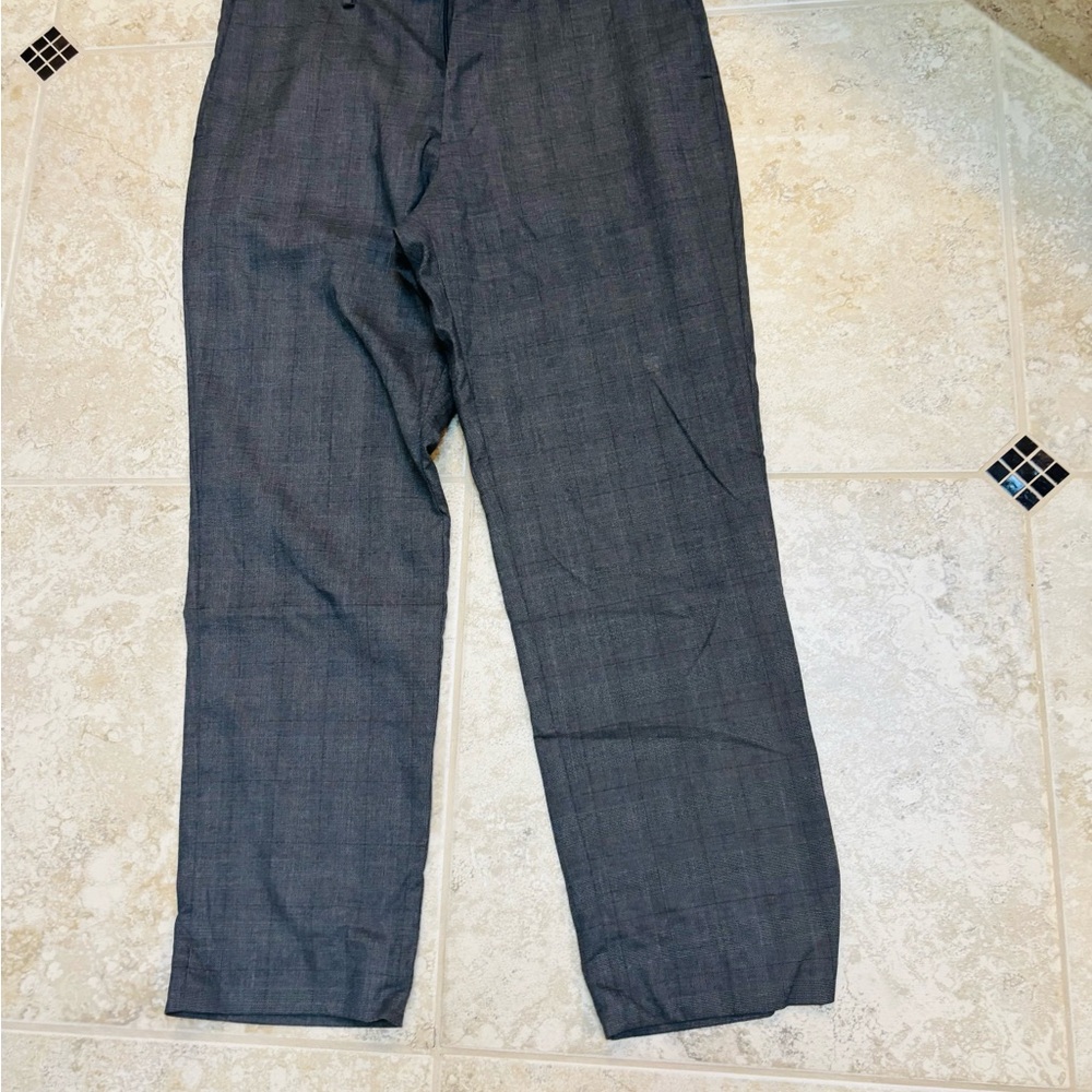 Banana Republic Men's Gray Checkered Pants - Standard Fit